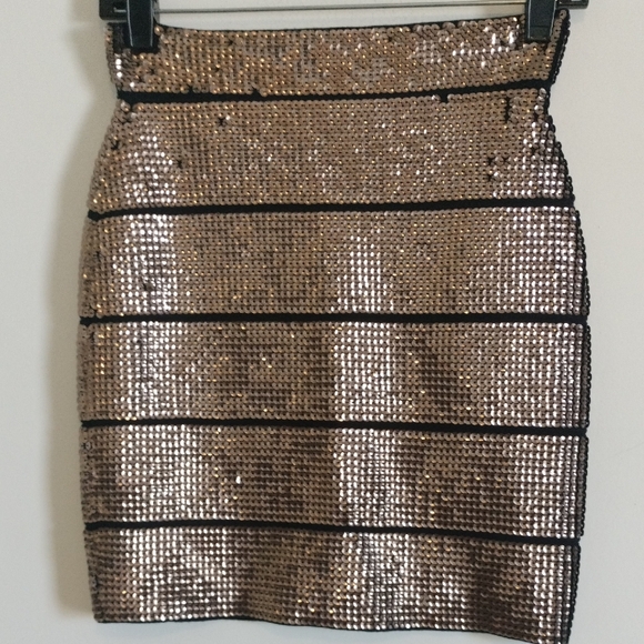 BCBGMaxAzria Skirt Size S - Picture 1 of 12
